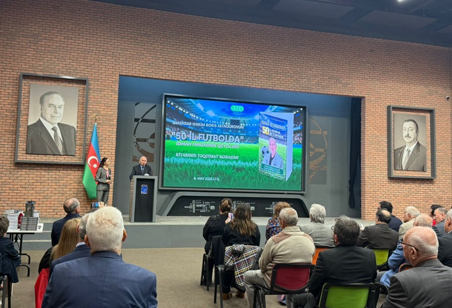 Azərbaycanın Əməkdar həkimi Boris Xetaqurovun \"50 il futbolda\" kitabı təqdim edilib
