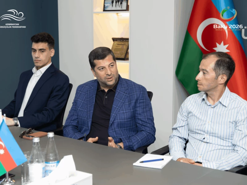 Vitse-prezident üzgüçülük üzrə milli komanda ilə görüşüb - FOTO