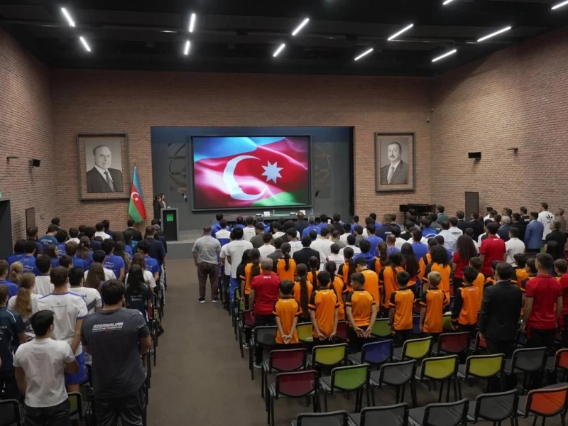 Nazir ötən ay beynəlxalq yarışlarda uğur qazanan idmançılarla görüşüb