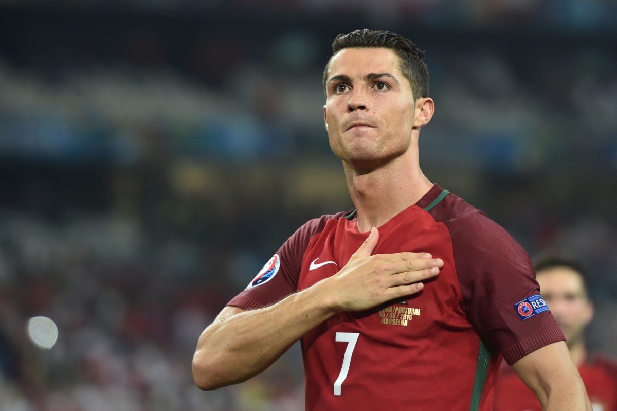 Ronaldodan dünya rekorduna doğru daha bir addım