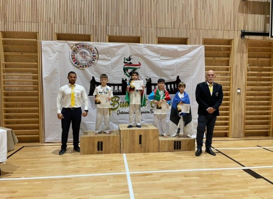 Kapoeyraçılarımız beynəlxalq turnirdə 14 medal qazandılar