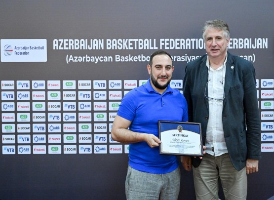 Basketbol məşqçilərinə sertifikatlar təqdim olunub