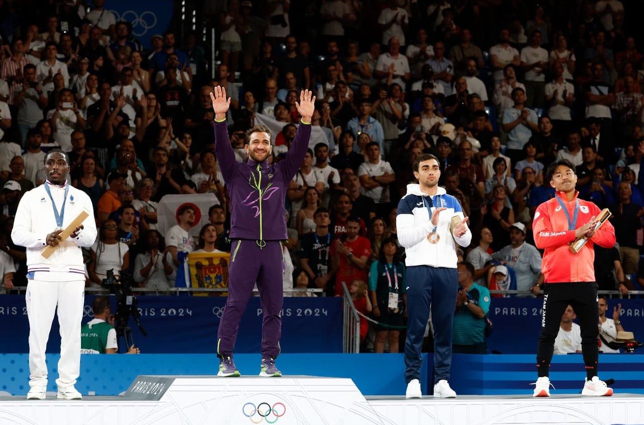 Hidayət Heydərova Paris-2024-ün qızıl medalı təqdim edildi - VİDEO