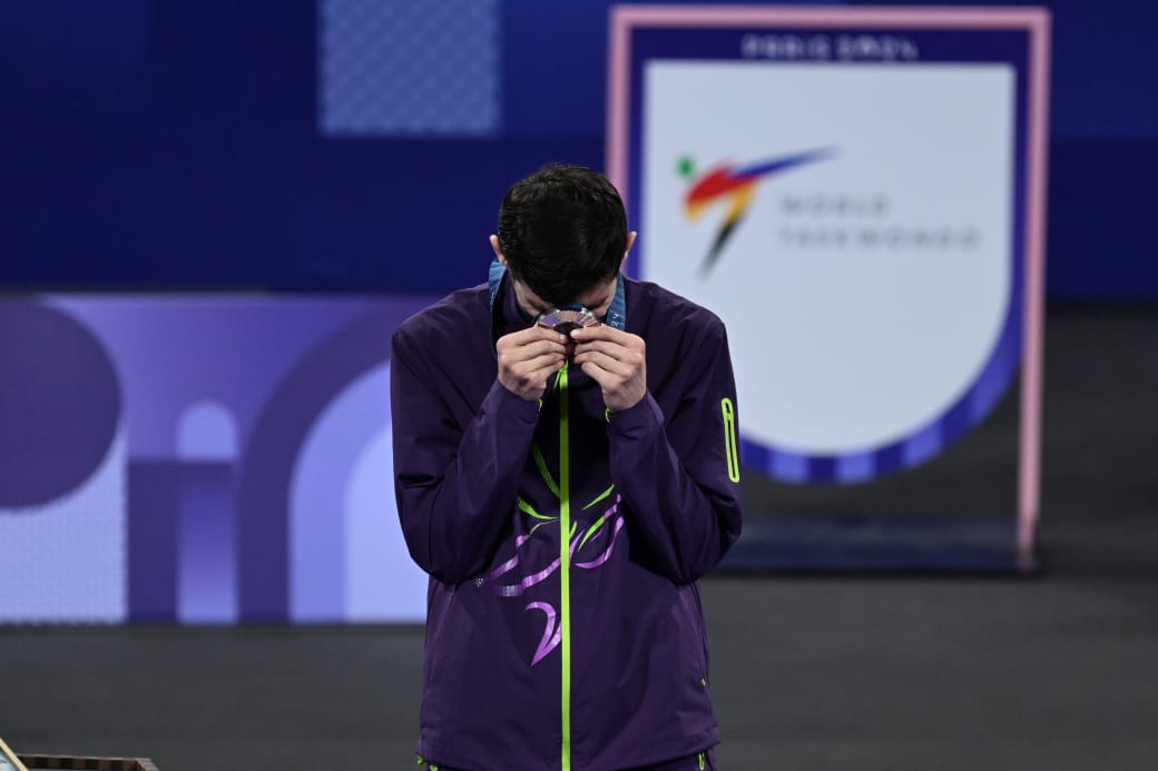 Qaşim Maqomedova Paris-2024-ün gümüş medalı təqdim edildi