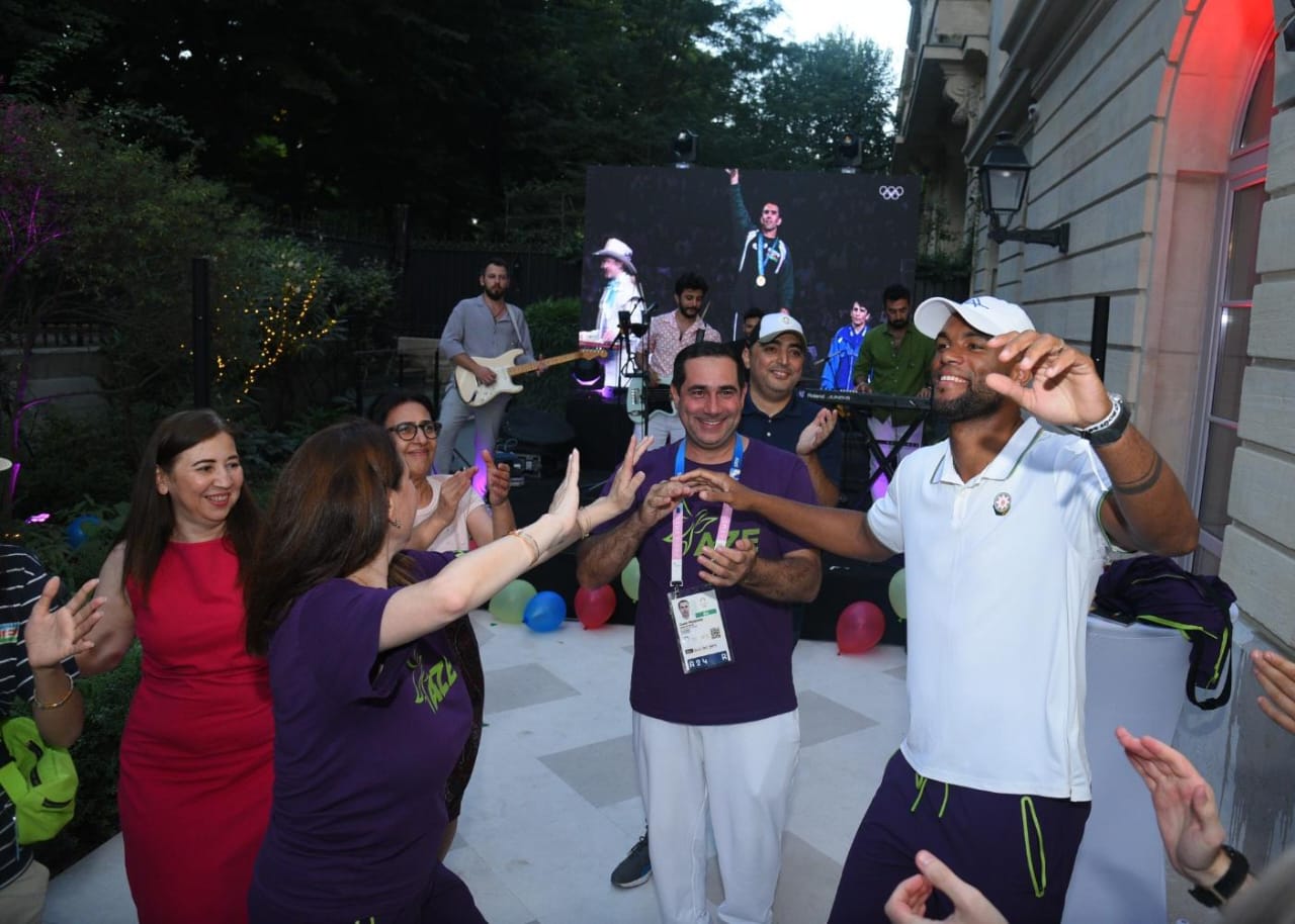 &ldquo;Azərbaycan Olimpiya Evi&rdquo;ndə XXXIII Yay Olimpiya Oyunlarında medal qazanmış idmançılarımızla görüş olub