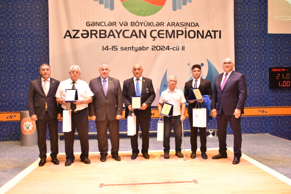 Ağırlıqqaldırma üzrə Azərbaycan çempionatının açılış mərasimi olub