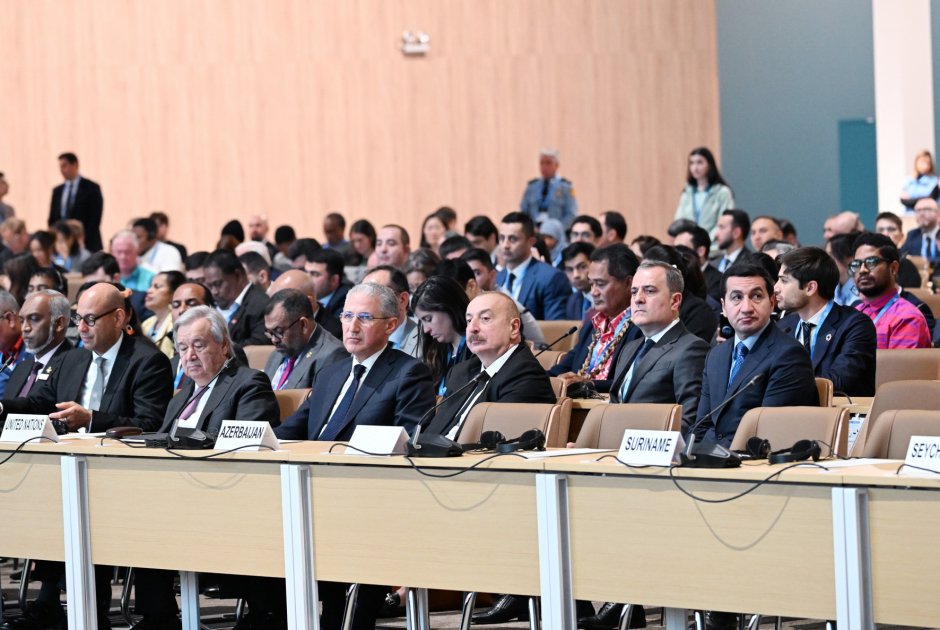 COP29 çərçivəsində inkişaf etməkdə olan kiçik ada dövlətlərinin Sammiti keçirilib Prezident İlham Əliyev tədbirdə iştirak edib