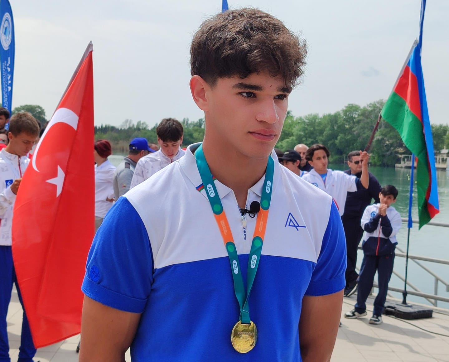 Qızıl medal qazanan avarçəkənimiz qələbə təəssüratlarını bölüşdü 