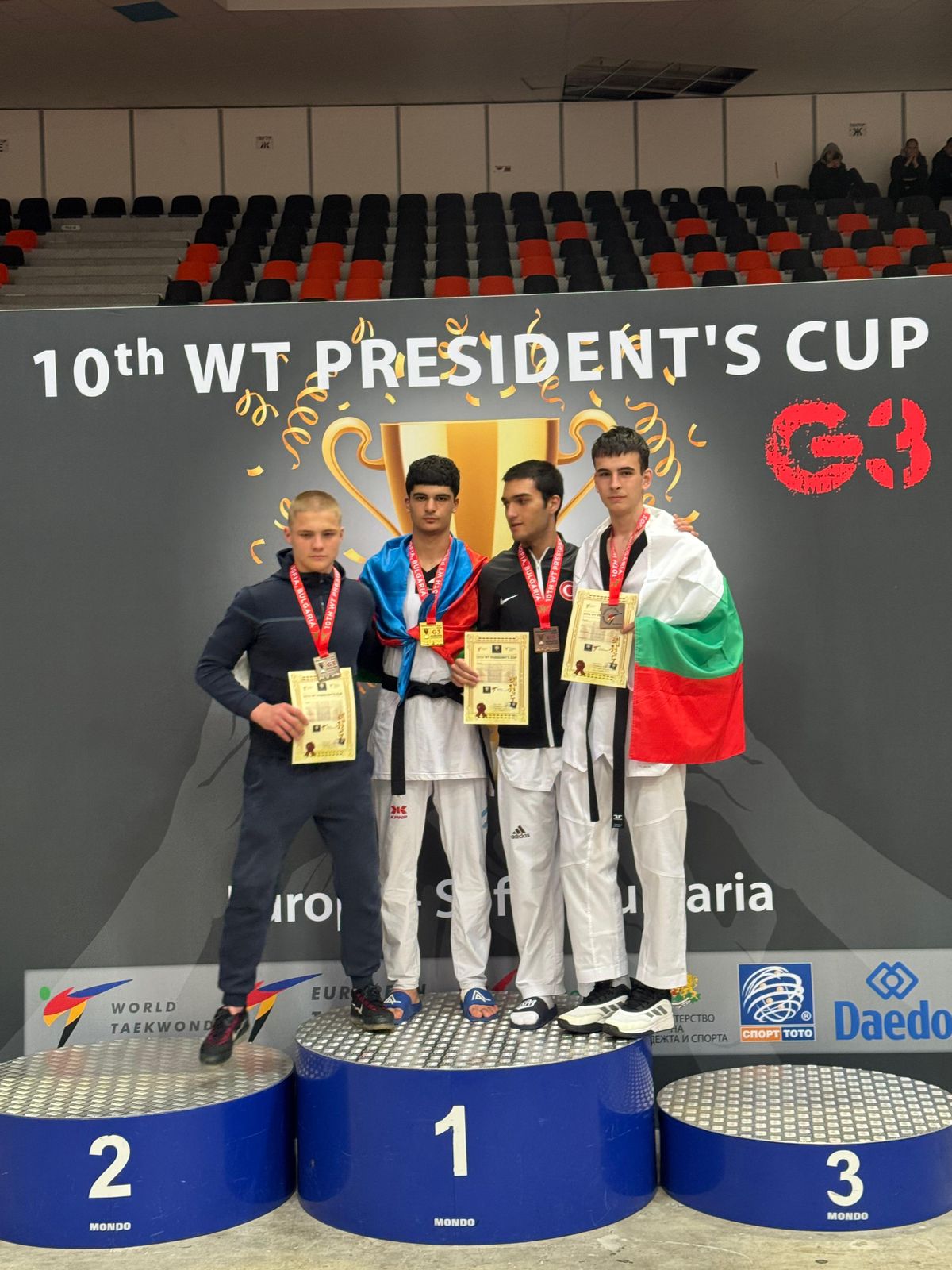 Taekvondoçularımız Bolqarıstanda üç medal qazandılar 