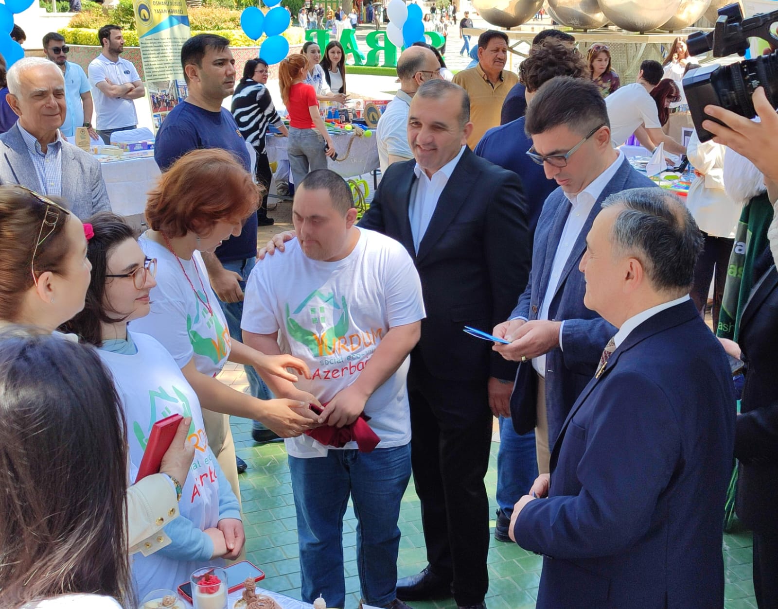 Bakıda autizmli uşaqların cəmiyyətə inteqrasiyası məqsədilə festival keçirilib - FOTO