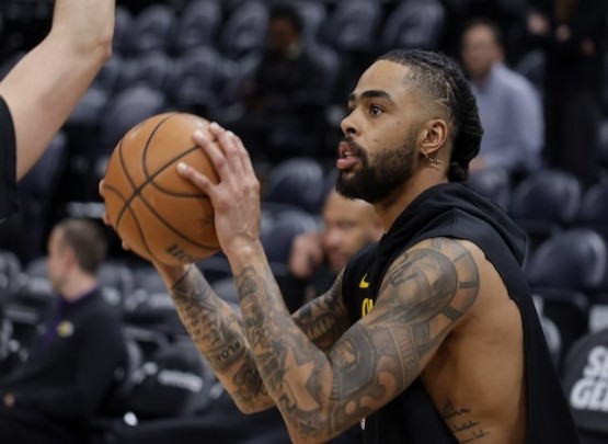 Azarkeşlər basketbolçu ilə görüşmək üçün 2299 yuan xərclədilər