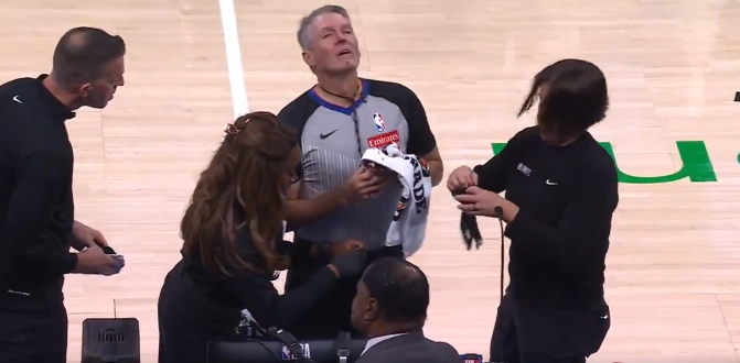 Basketbolçu hakimi vurub&nbsp;
