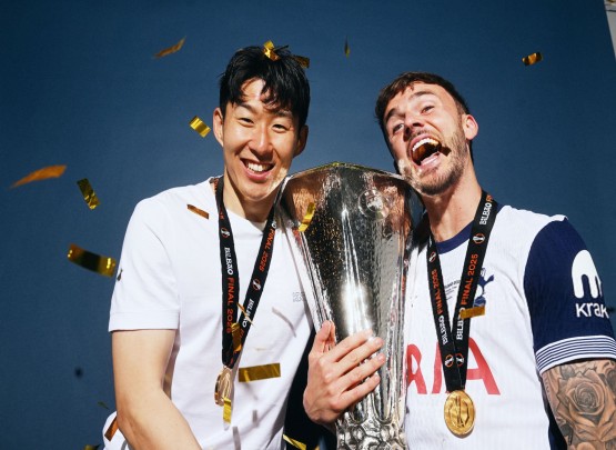 UEFA &quot;Tottenhem&quot;dən üzr istəyib