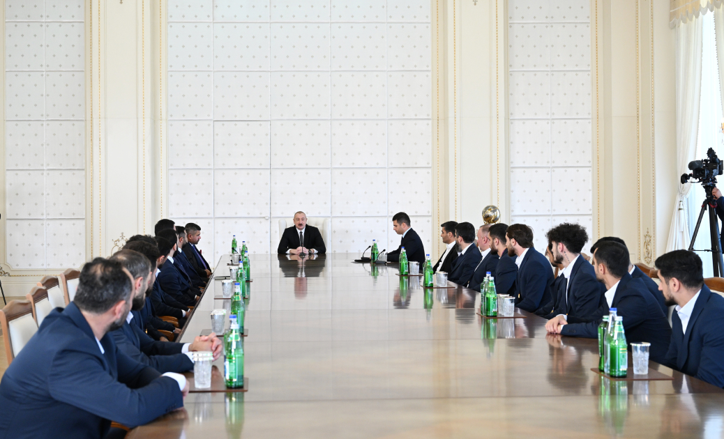 Prezident İlham Əliyev minifutbol üzrə dünya çempionatının qalibi olan Azərbaycan milli komandasının üzvlərini qəbul edib