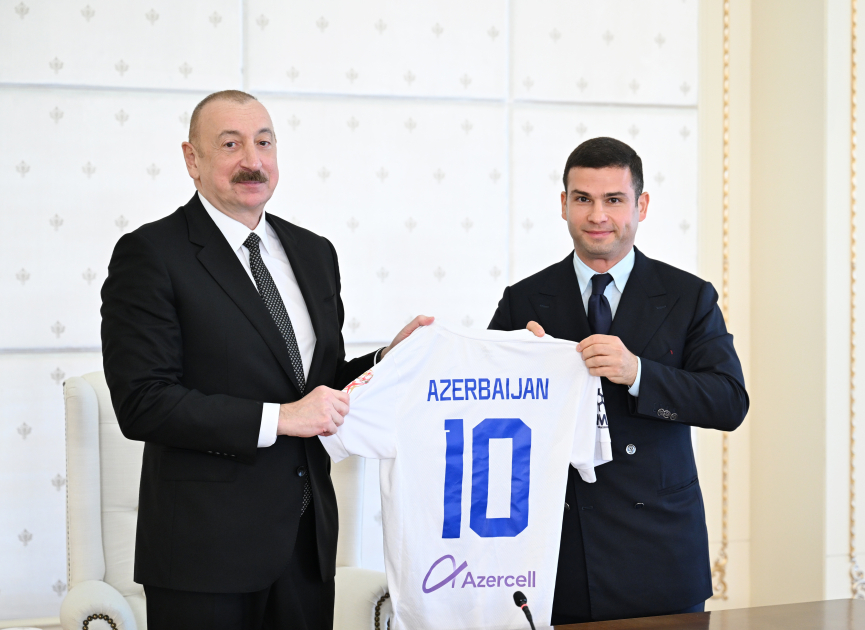 Prezident İlham Əliyev minifutbol üzrə dünya çempionatının qalibi olan Azərbaycan milli komandasının üzvlərini qəbul edib