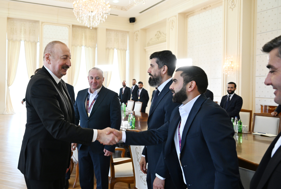 Prezident İlham Əliyev minifutbol üzrə dünya çempionatının qalibi olan Azərbaycan milli komandasının üzvlərini qəbul edib