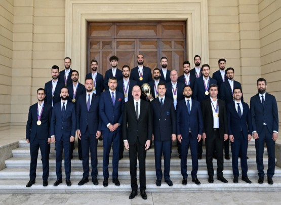Prezident İlham Əliyev minifutbol üzrə dünya çempionatının qalibi olan Azərbaycan milli komandasının üzvlərini qəbul edib