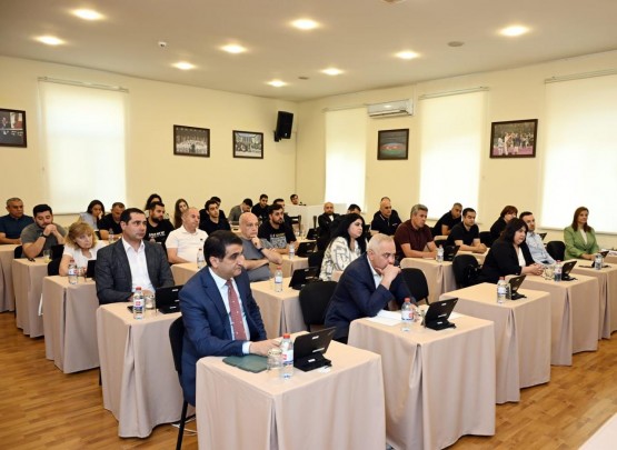 Gənclər və İdman Nazirliyində III MDB Oyunlarına hazırlıq işləri ilə bağlı görüş keçirilib