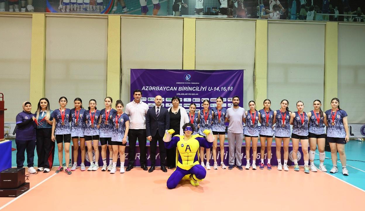 Azərbaycan birinciliyində mükafatçılar müəyyənləşib - FOTO