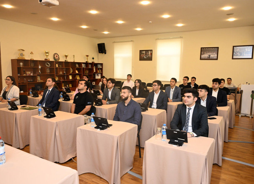 Beynəlxalq tədbirlərdə iştirak etmiş gənclərlə görüş