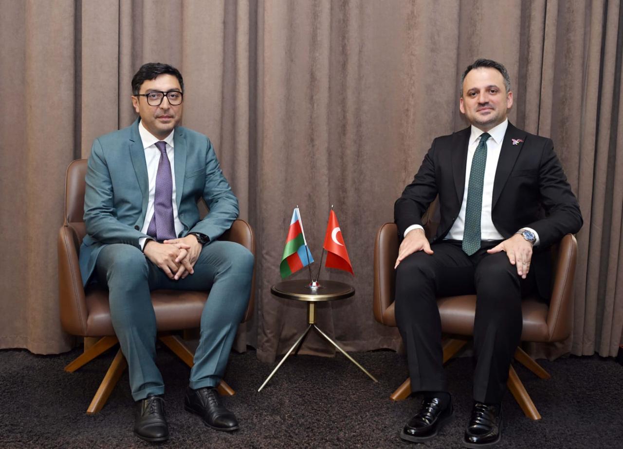 Fərid Qayıbov Türkiyə-Azərbaycan Gənclər və İdman Əməkdaşlıq İşçi Qrupunu qəbul edib&nbsp;