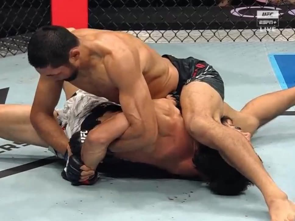 Tofiq Musayev UFC-də debütündə məğlub oldu&nbsp;