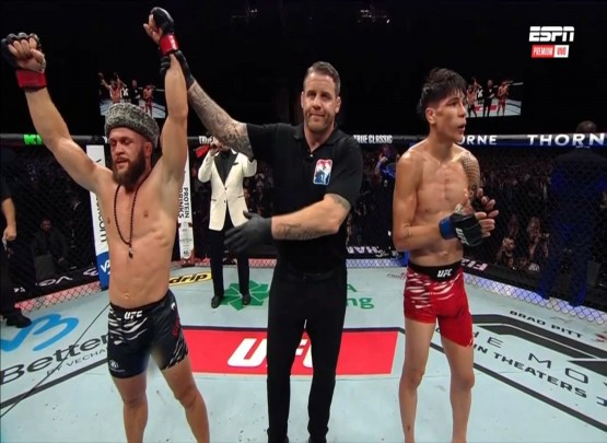 Rafael Fiziyev UFC-də qələbə qazandı