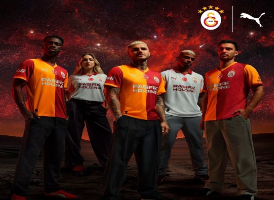 &quot;Qalatasaray&quot; yeni formasını təqdim etdi - FOTO