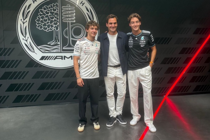 &ldquo;Mercedes&rdquo; pilotları tennis əfsanəsi ilə görüşüblər
