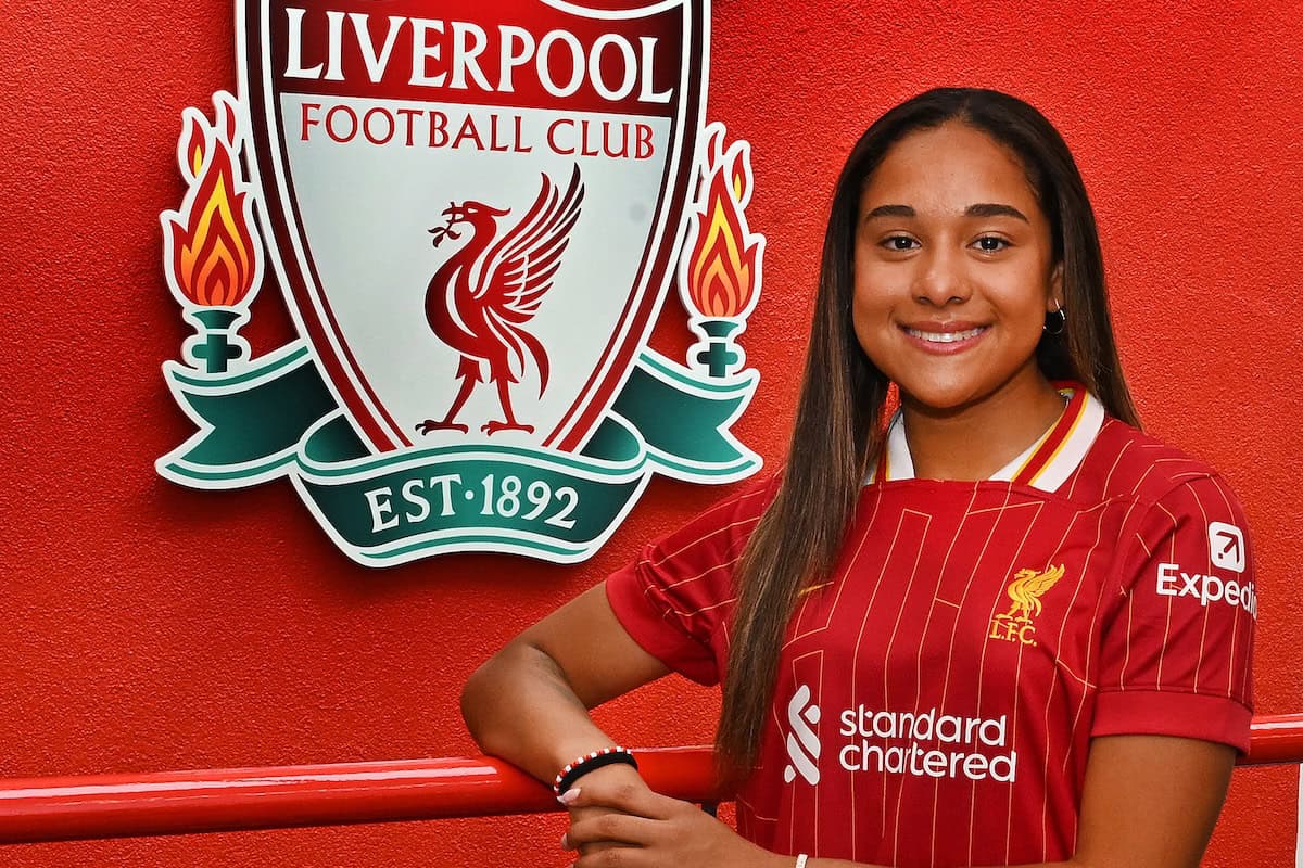 &quot;Liverpul&quot;un futbolçusu tarixə düşə bilər - FOTO