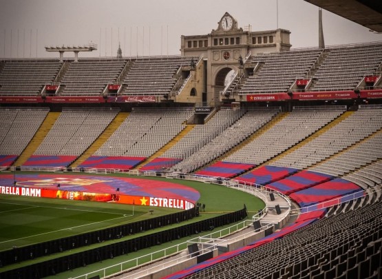&quot;Barselona&quot; ev oyunlarını yenidən Montjuik stadionunda keçirə bilər
