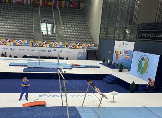 İdman gimnastlarımız festivalda mübarizəyə başlayıblar