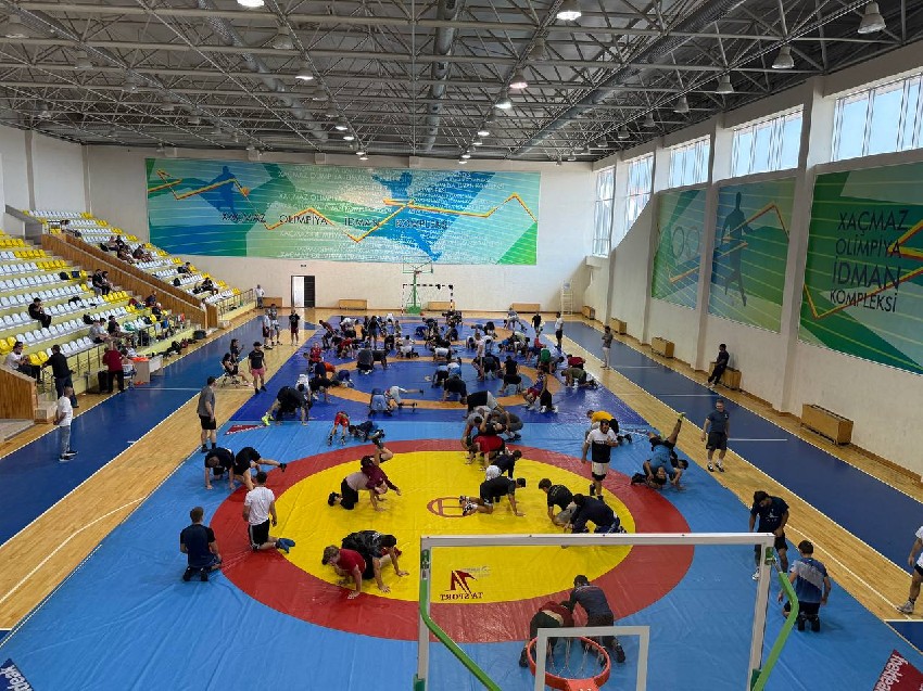 Sərbəst güləş üzrə beynəlxalq təlim-məşq toplanışına start verilib