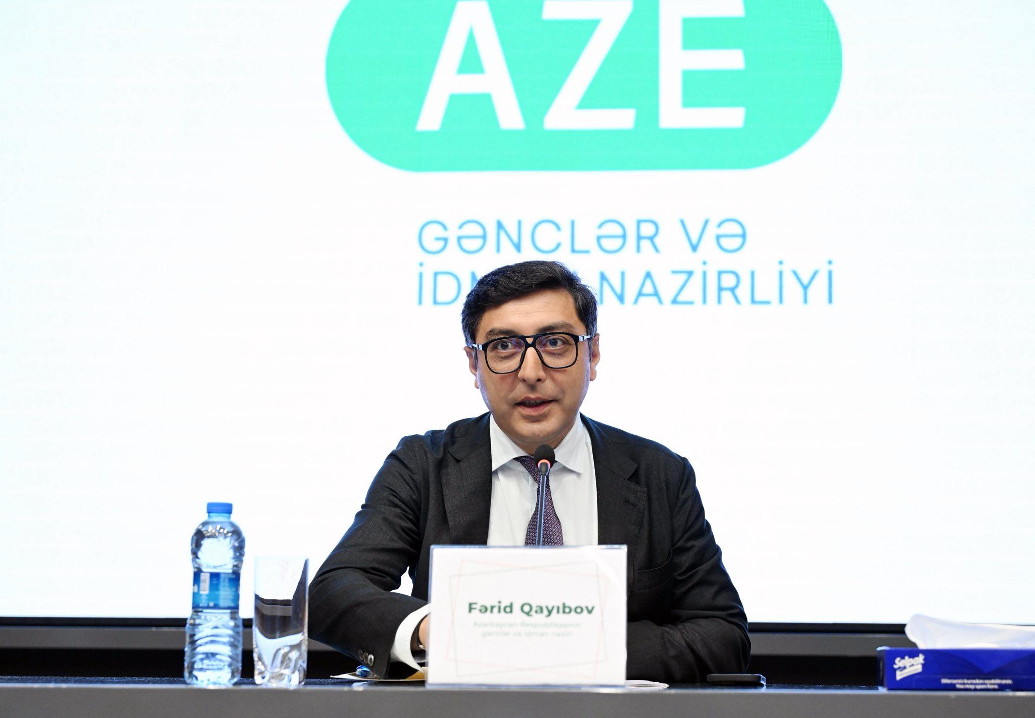 Fərid Qayıbov ay ərzində beynəlxalq yarışlarda uğurla çıxış etmiş idmançılarla görüşüb