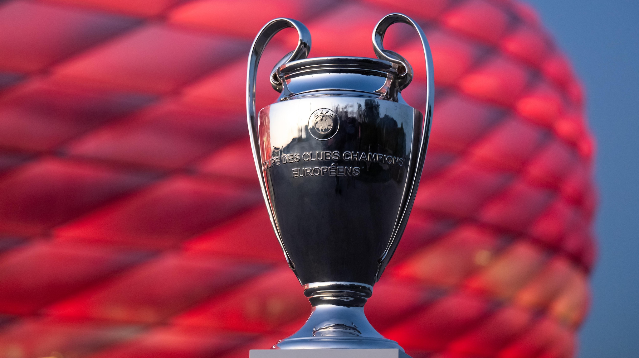 Bu gün Çempionlar Liqasında III təsnifat mərhələsinə start veriləcək