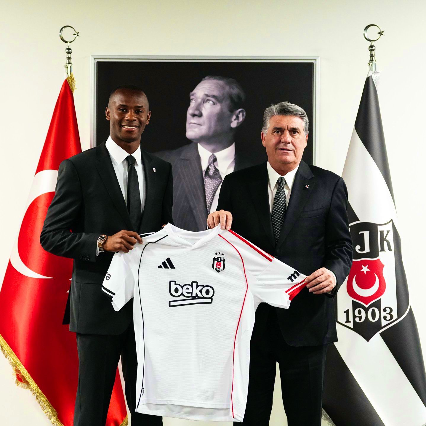 &quot;Beşiktaş&quot; yeni trasnferini rəsmiləşdirdi&nbsp;