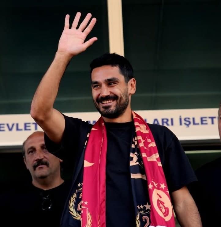 "Uşaqlığımın komandasında oynayacağam"