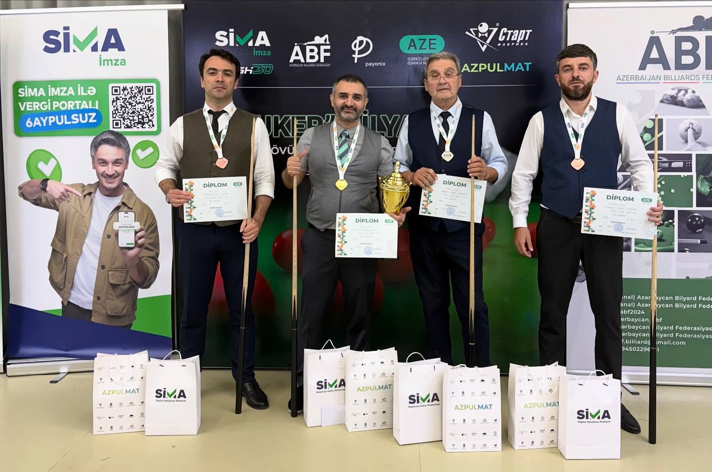 Bilyardın &quot;Snuker&quot; növü üzrə Azərbaycan çempionatının mükafatçıları müəyyənləşib