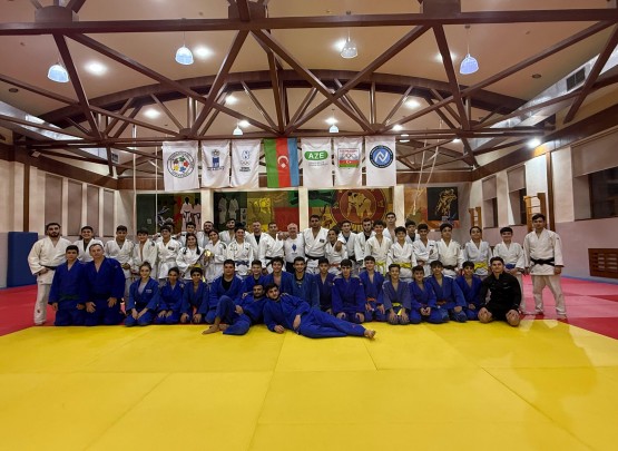 Çempionun&nbsp;qızıl medalı yeniyetmələrə motivasiya oldu