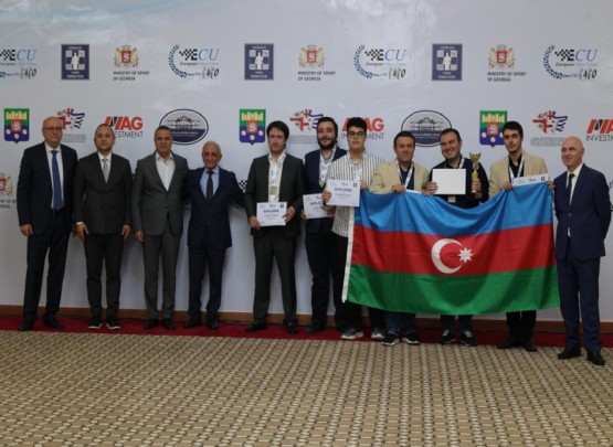 Avropa çempionatında gümüş medal qazanan&nbsp;Azərbaycan şahmatçıları təltif olunublar