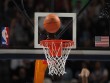 NBA komandası iki basketbolçudan imtina edib