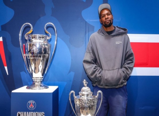 İkiqat NBA çempionu komandasını dəyişmədi