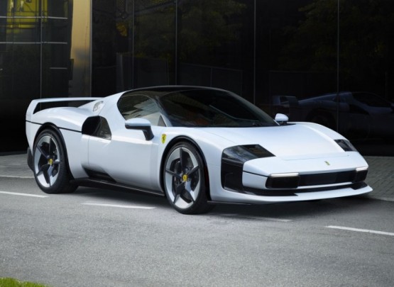 &quot;Ferrari&quot; dünyanı heyrətləndirməyə davam edir - FOTO