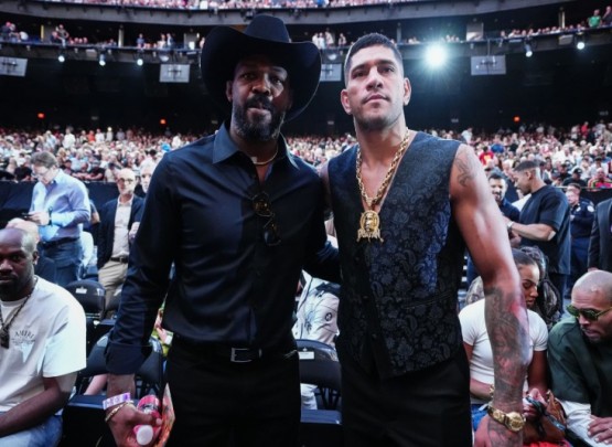 Ev sahibi rəqibini Ağ Evə çağırıb