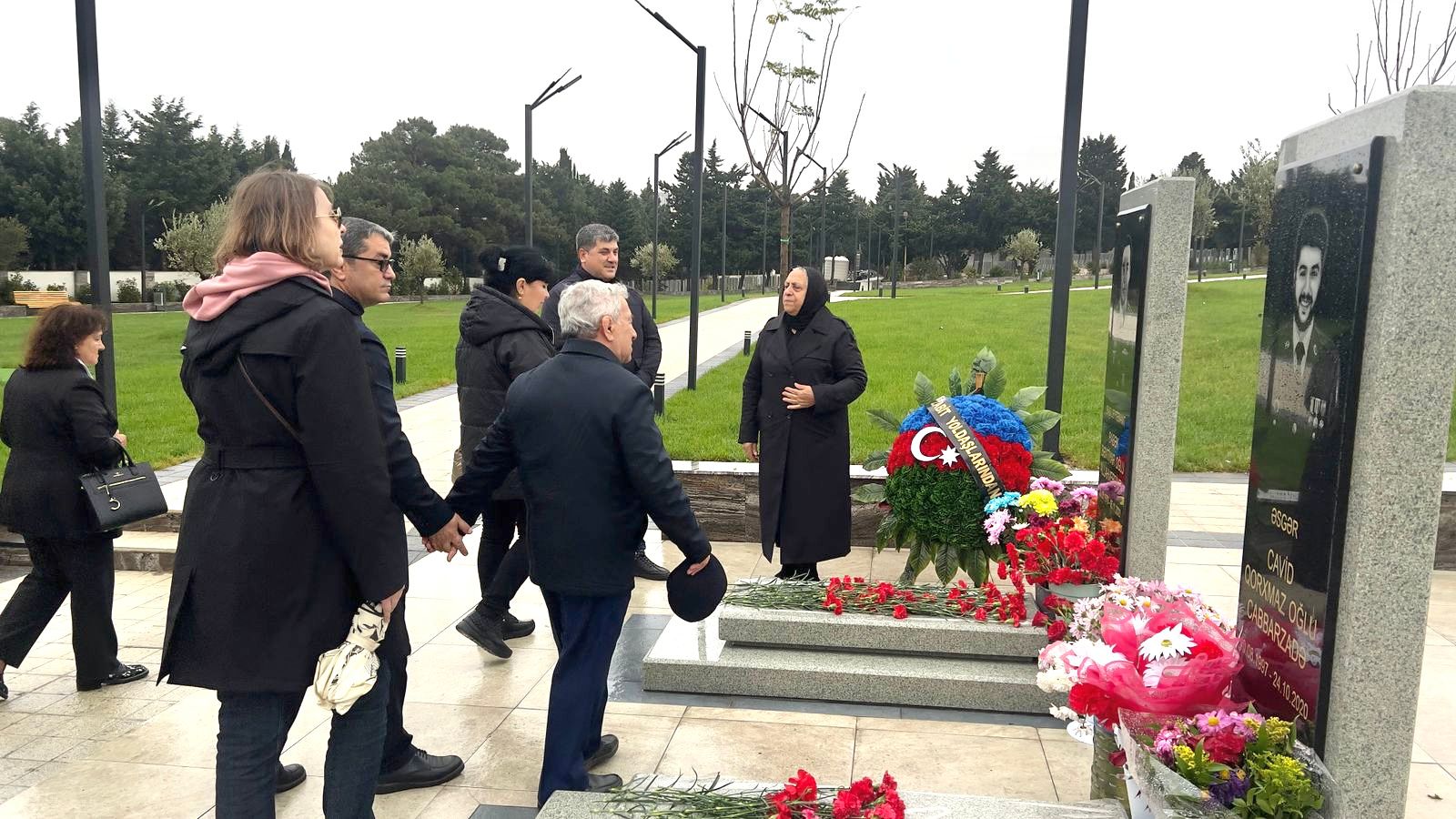 İdman Veteranları II Fəxri Xiyabanı ziyarət ediblər