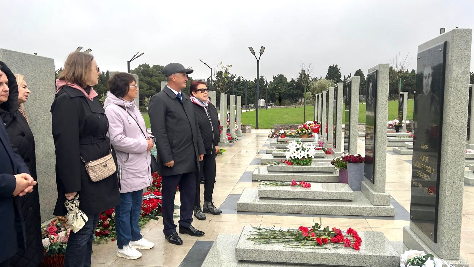 İdman Veteranları II Fəxri Xiyabanı ziyarət ediblər