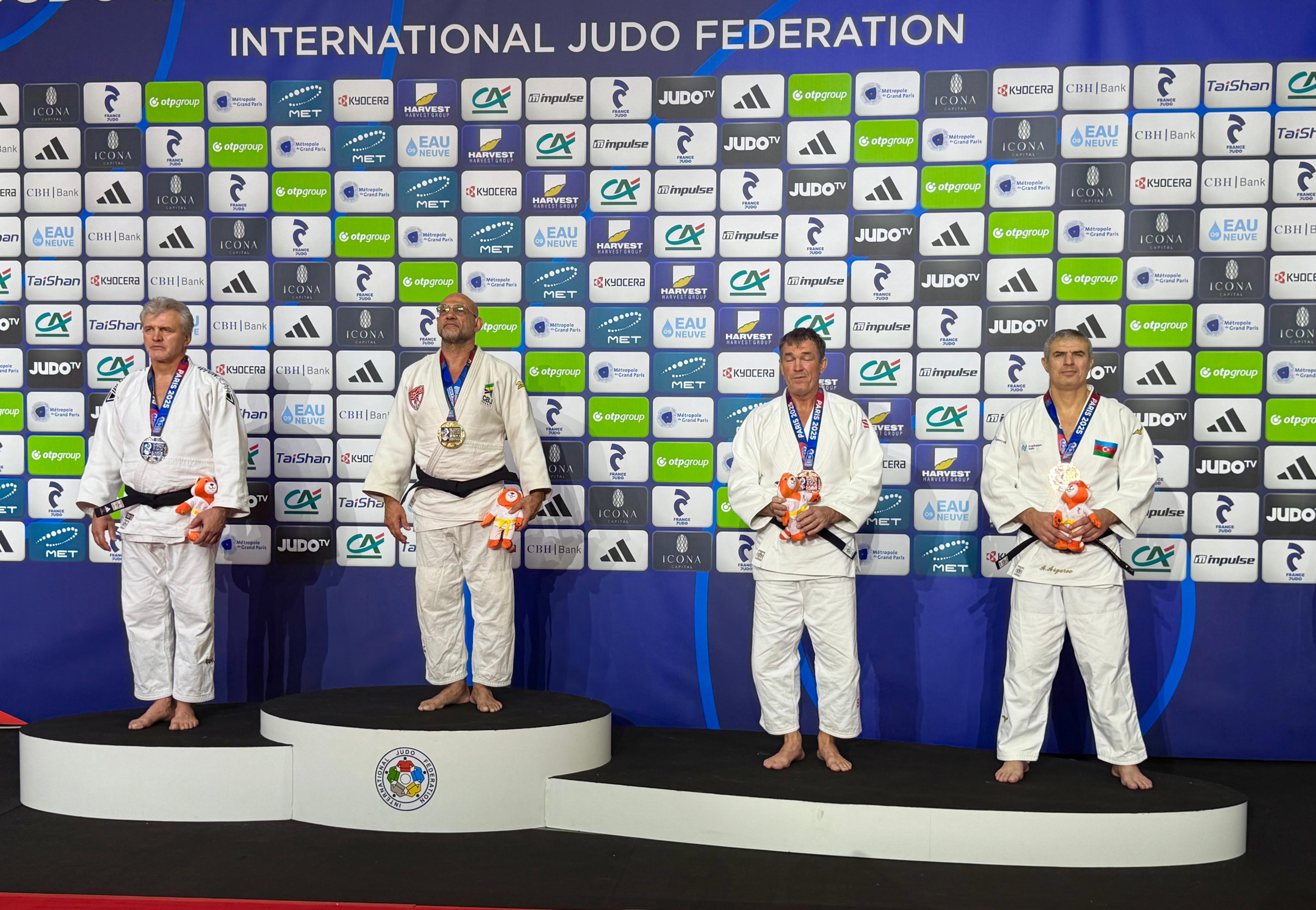 Azər Əsgərov dünya çempionatında bürünc medal qazandı