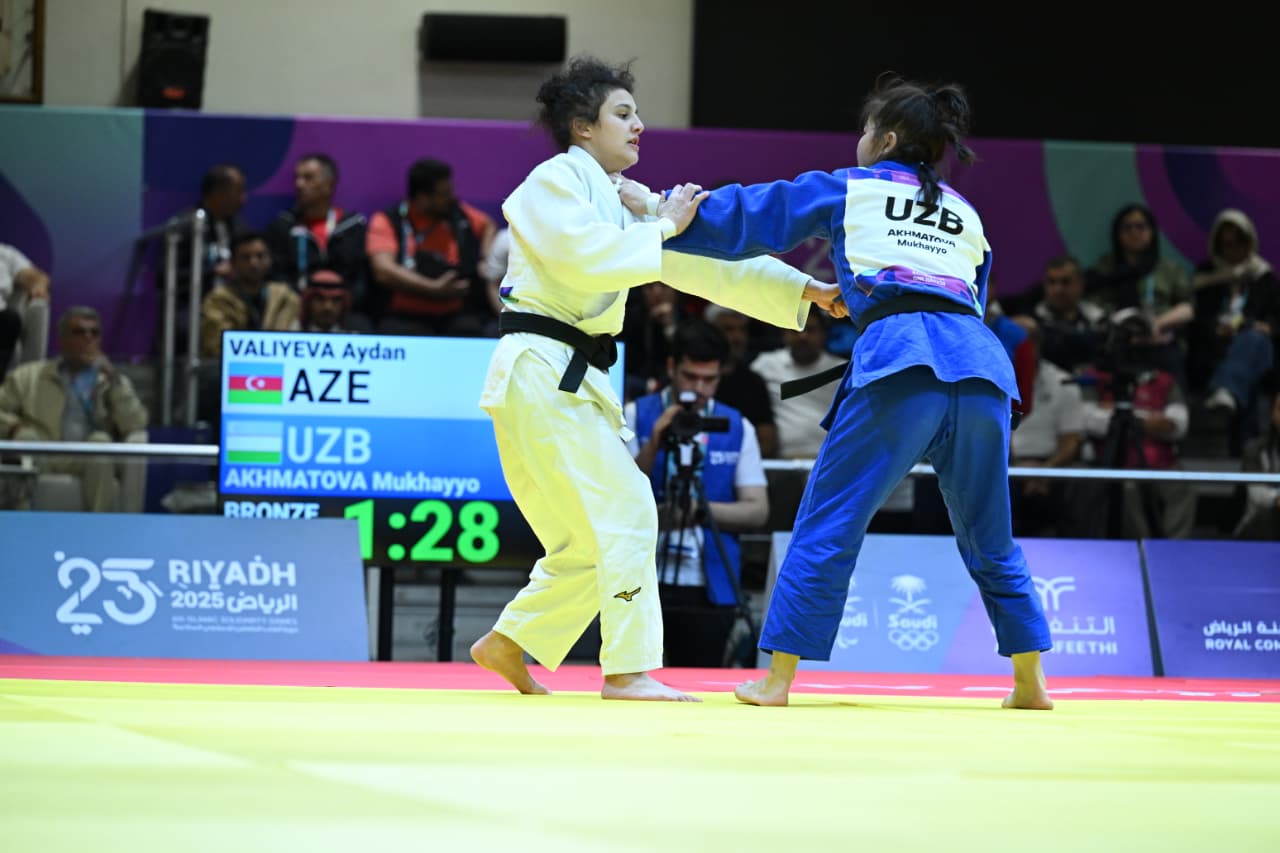 Cüdoçumuz İslamiadada&nbsp;bürünc medal qazandı