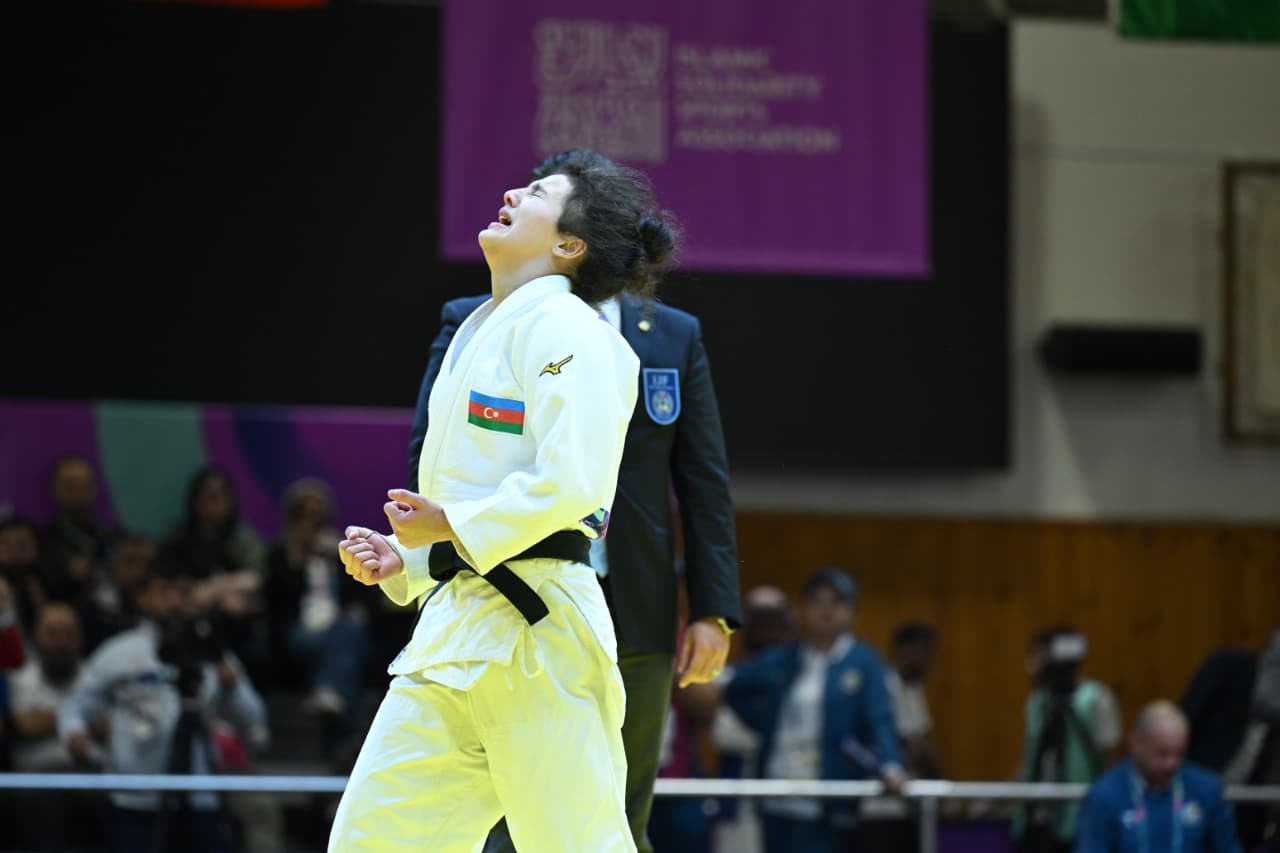 Cüdoçumuz İslamiadada&nbsp;bürünc medal qazandı