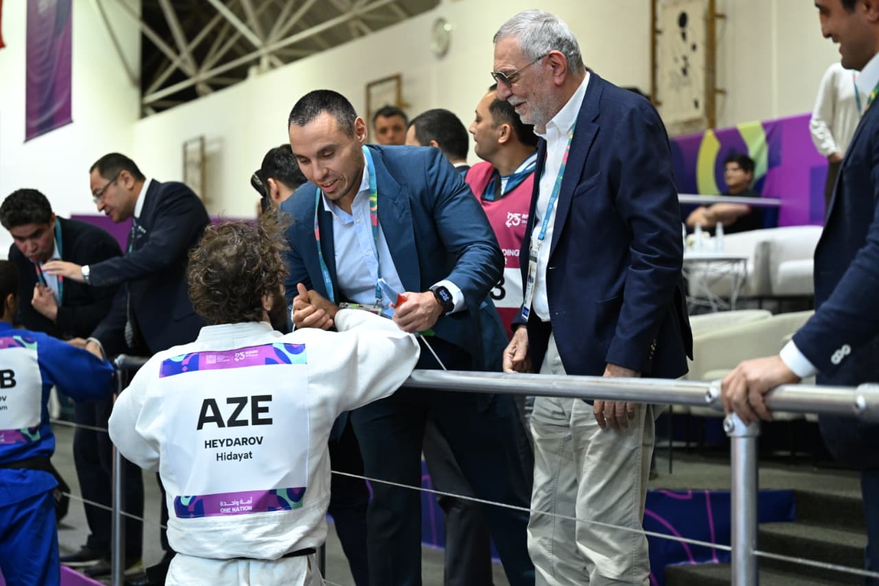 Azərbaycan komandası VI İslam Həmrəyliyi Oyunlarında ilk qızıl medalını qazandı